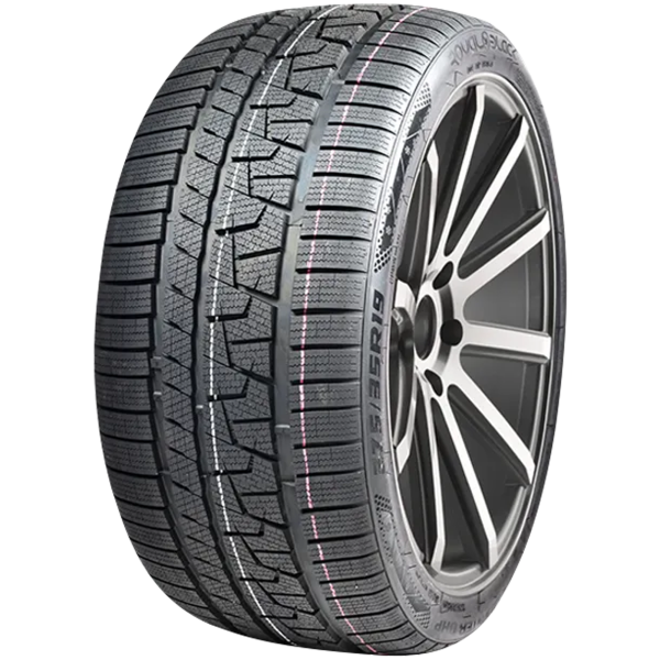 ROYAL BLACK - ROYALWINTER UHP - 235/40 R18 TL 95V M+S 3PMSF XL BSW UHP -  Winterreifen